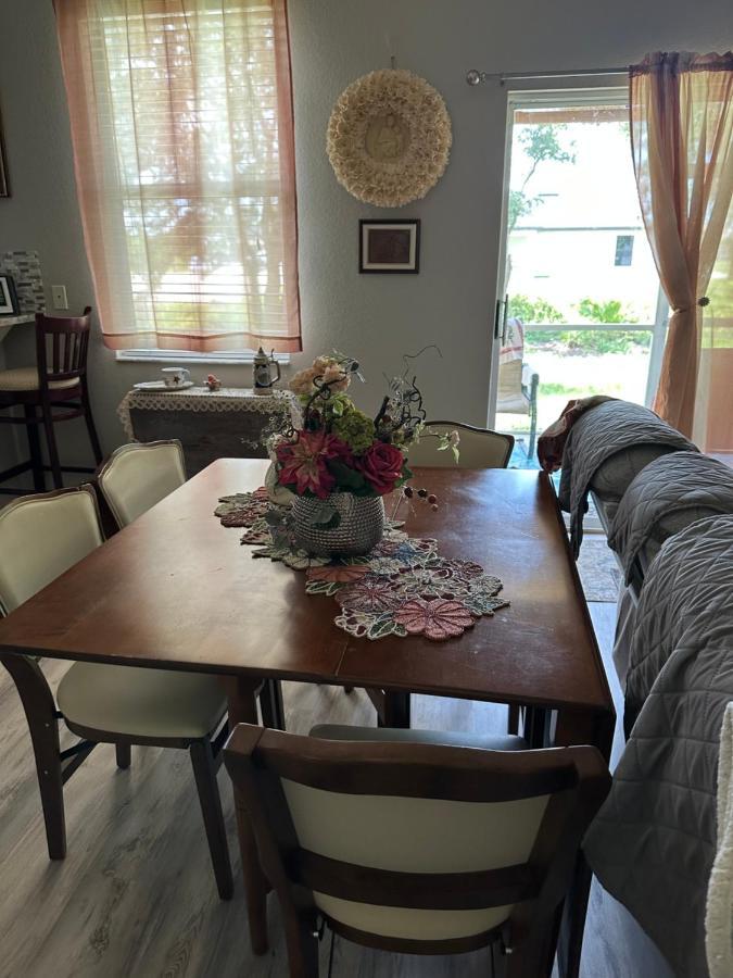 Quiet Room In A Family Home Lehigh Acres Ngoại thất bức ảnh